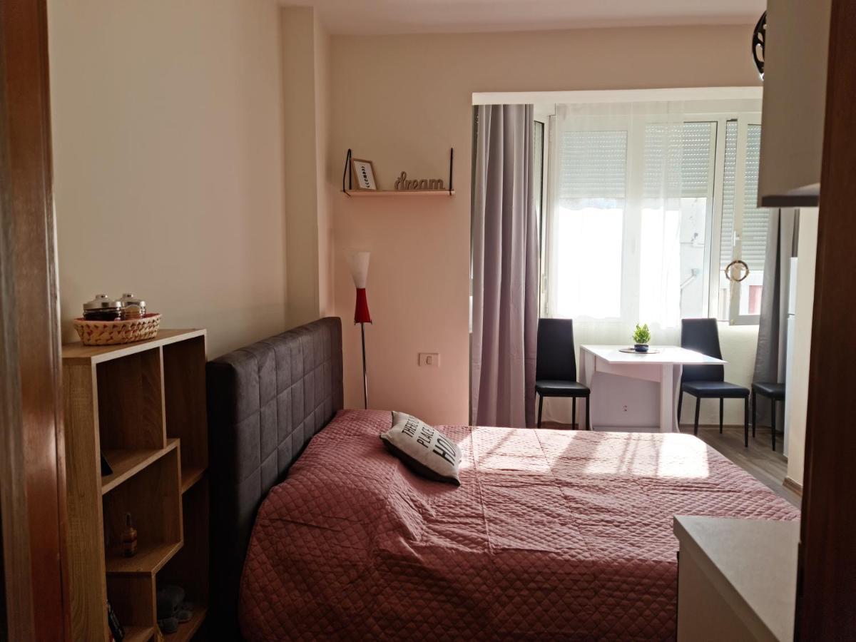 Lovely One Bedroom Studio In Tirana Bagian luar foto